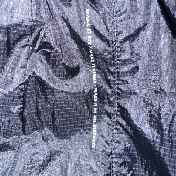 Nike XL - Extra Lightweight Running Jacket - Bowerman Series - Picture 2 of 5